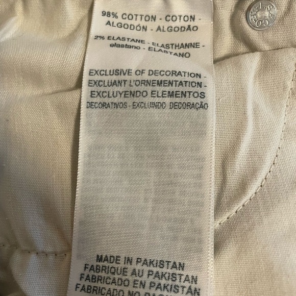 Size 6 Tan Denizen from Levi’s Jean Shorts D2 - Picture 7 of 7